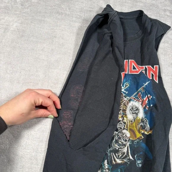 Iron Maiden Shirt Mens Large Black Vintage Y2K Best Of The Beast Metal Cut Off - Picture 6 of 11
